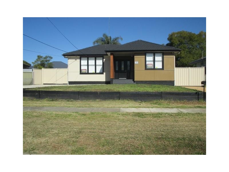 28 Griffiths Ave, North St Marys NSW 2760