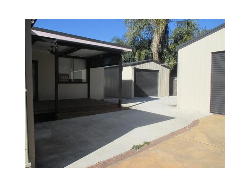 28 Griffiths Ave, North St Marys NSW 2760