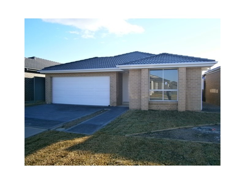 10 Daylesford Close, Ropes Crossing NSW 2760
