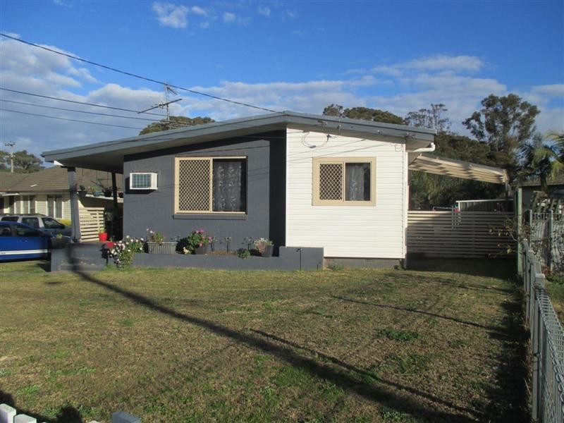 5 Fiji, Lethbridge Park NSW 2770