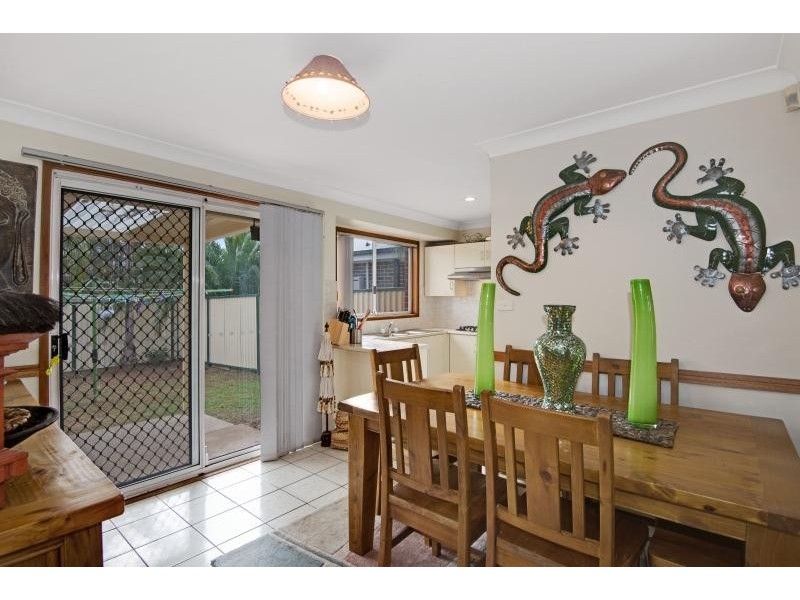 8 Werona Ave, Claremont Meadows NSW 2747