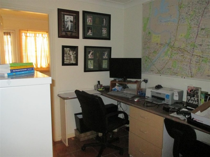 5 Oxford St, Cambridge Park NSW 2747