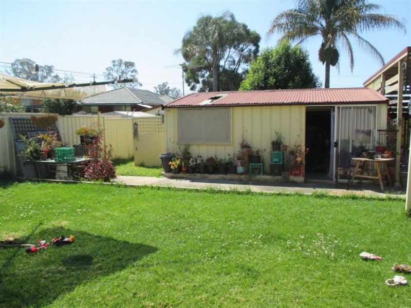 5 Oxford St, Cambridge Park NSW 2747