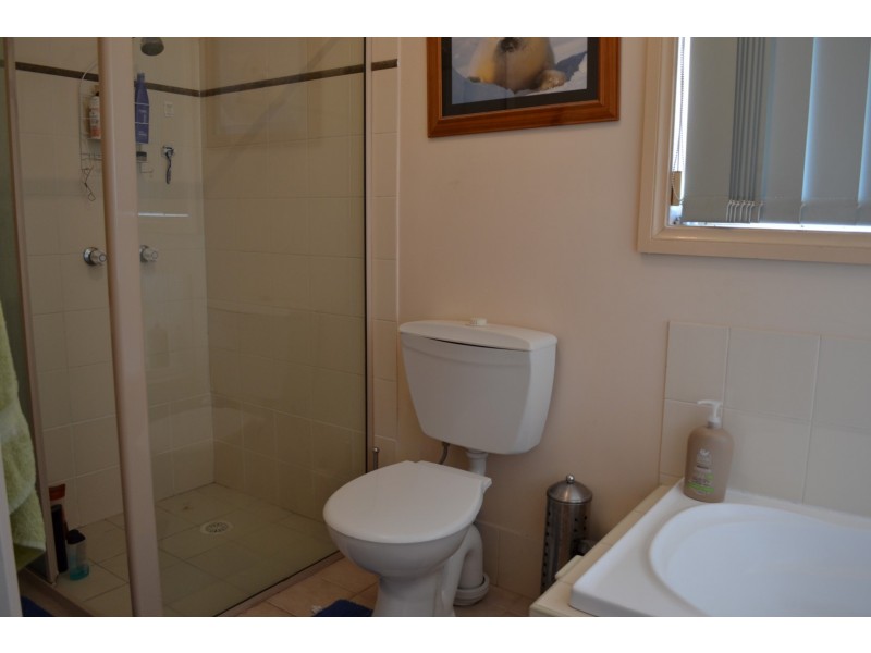 1/2 Wattle Avenue, North St Marys NSW 2760