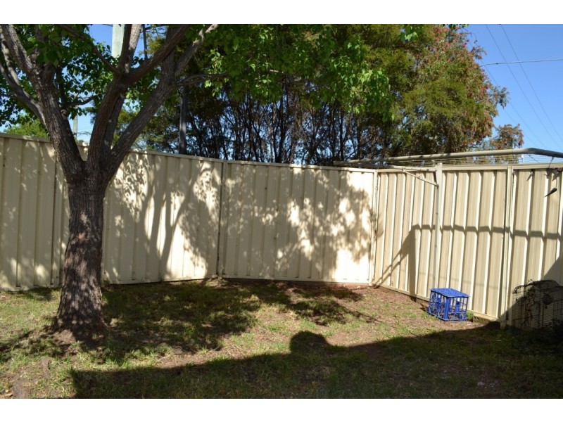 1/2 Wattle Avenue, North St Marys NSW 2760