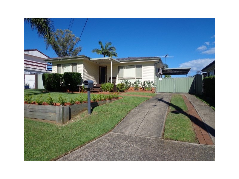 33 Barr St, Colyton NSW 2760