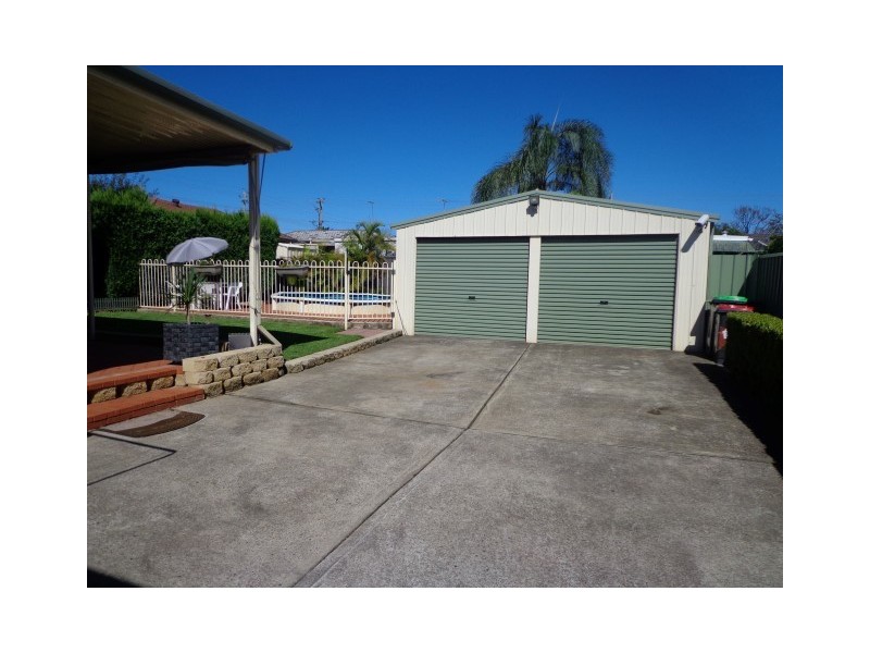 33 Barr St, Colyton NSW 2760