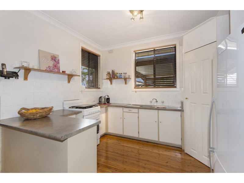 15 Melbourne Street, Oxley Park NSW 2760