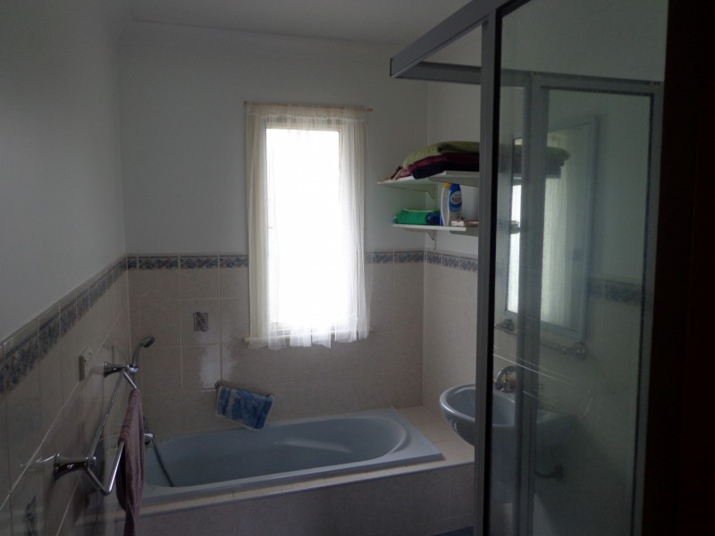 45 Wangaroa Crescent, Lethbridge Park NSW 2770