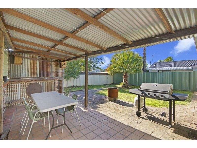 37 Dan Crescent, Colyton NSW 2760