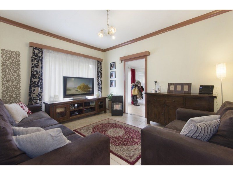 4 Constance Avenue, Oxley Park NSW 2760