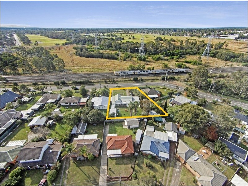 14 Hobart Street, Oxley Park NSW 2760