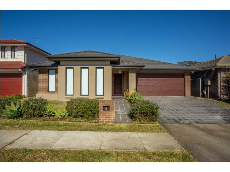 4 Corrigan Street, Ropes Crossing NSW 2760