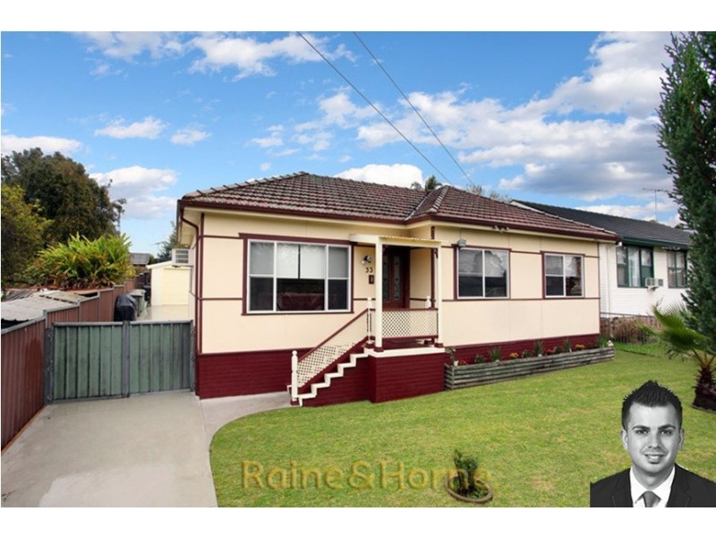 33 White Parade, St Marys NSW 2760