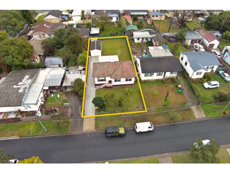 33 White Parade, St Marys NSW 2760