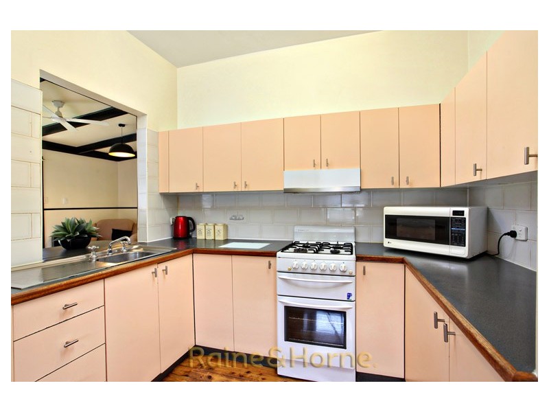 33 White Parade, St Marys NSW 2760