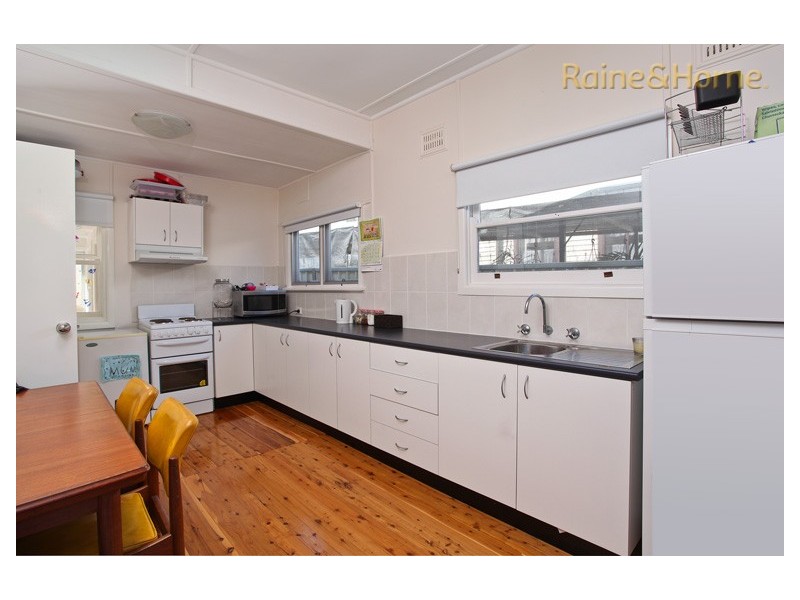 9 Cambridge Street, Cambridge Park NSW 2747