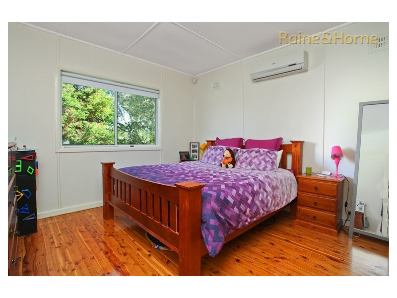 9 Cambridge Street, Cambridge Park NSW 2747