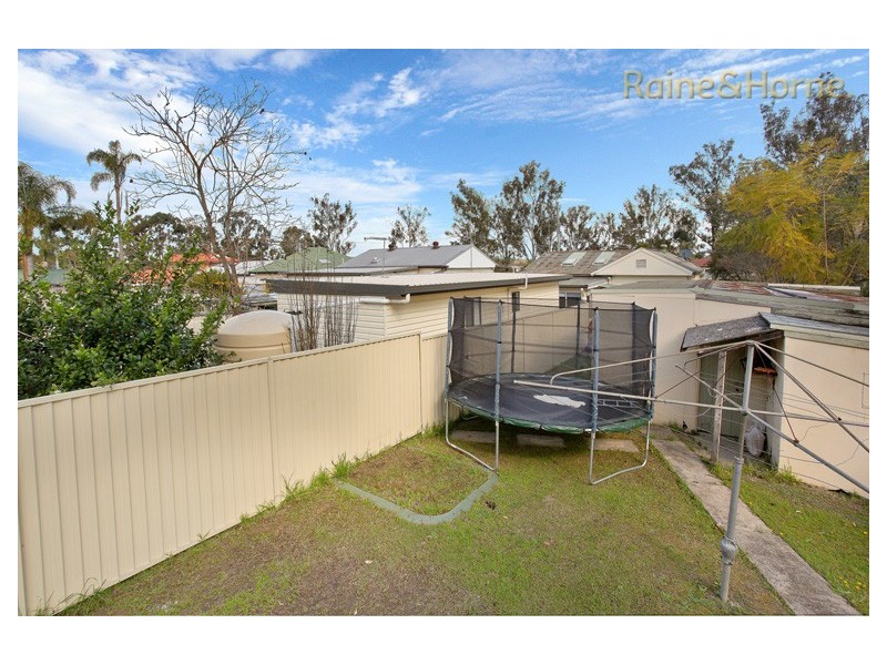9 Cambridge Street, Cambridge Park NSW 2747