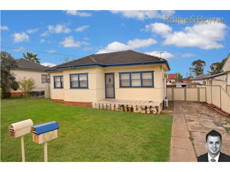 20 Malouf Street, Colyton NSW 2760