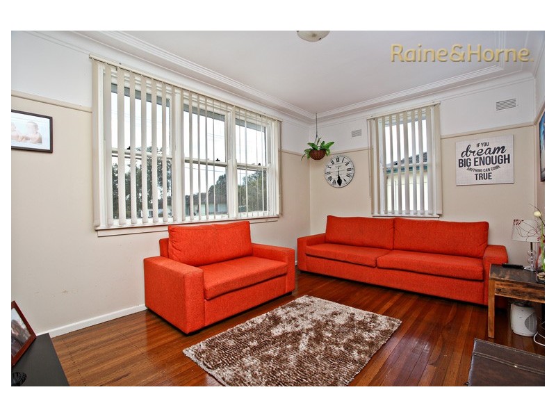 6 Warrego Street, North St Marys NSW 2760