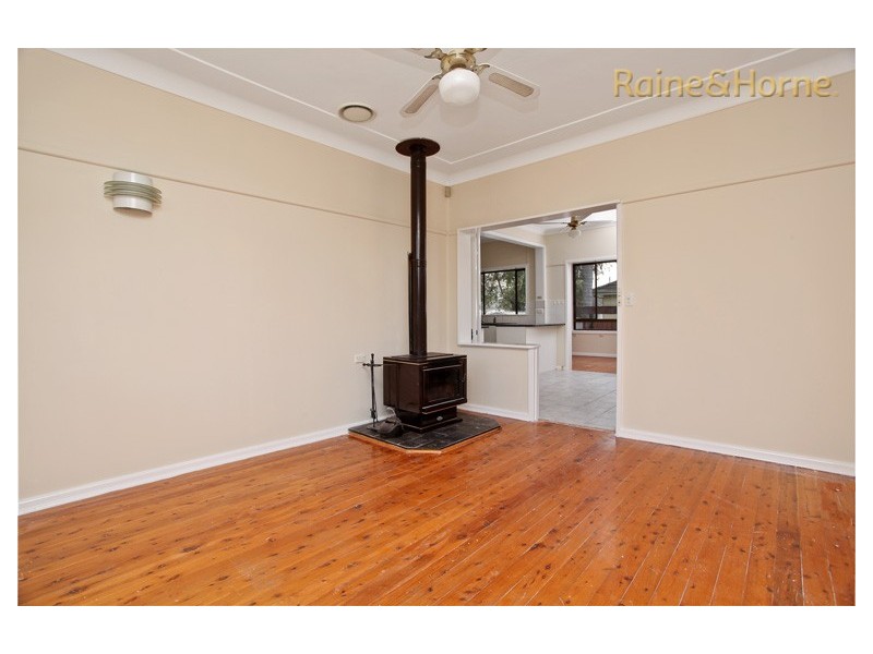 9 Warrego Street, North St Marys NSW 2760