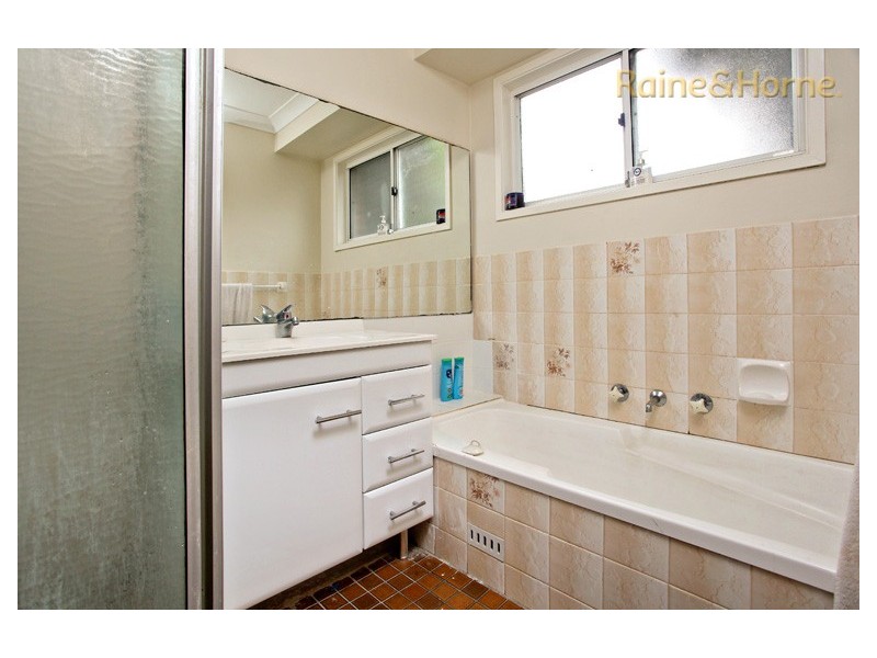 137 Banks Drive, St Clair NSW 2759