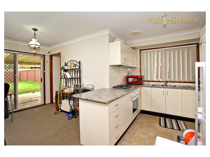 137 Banks Drive, St Clair NSW 2759