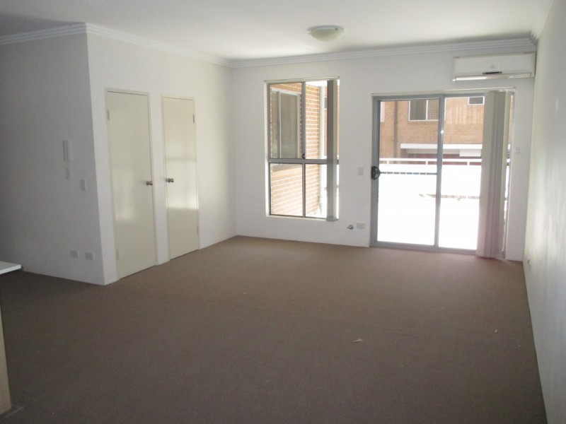 2/11 Putland Street, St Marys NSW 2760