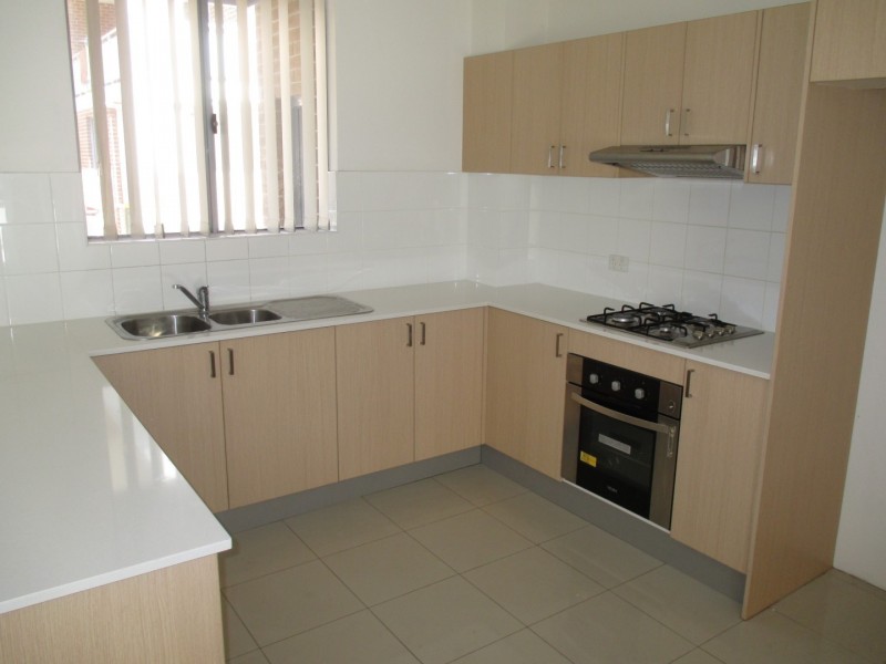 2/11 Putland Street, St Marys NSW 2760