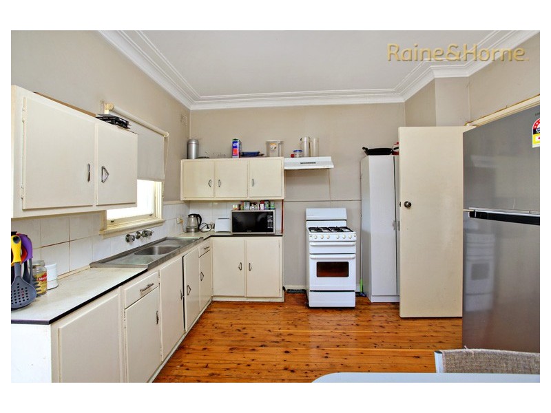 33 Macleay Crescent, St Marys NSW 2760