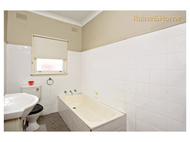 33 Macleay Crescent, St Marys NSW 2760