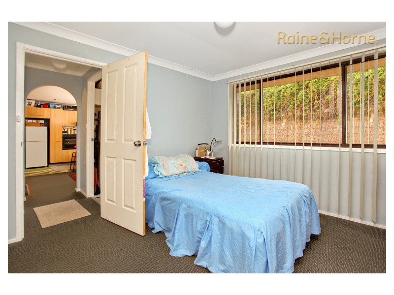 10 Bren Close, St Clair NSW 2759