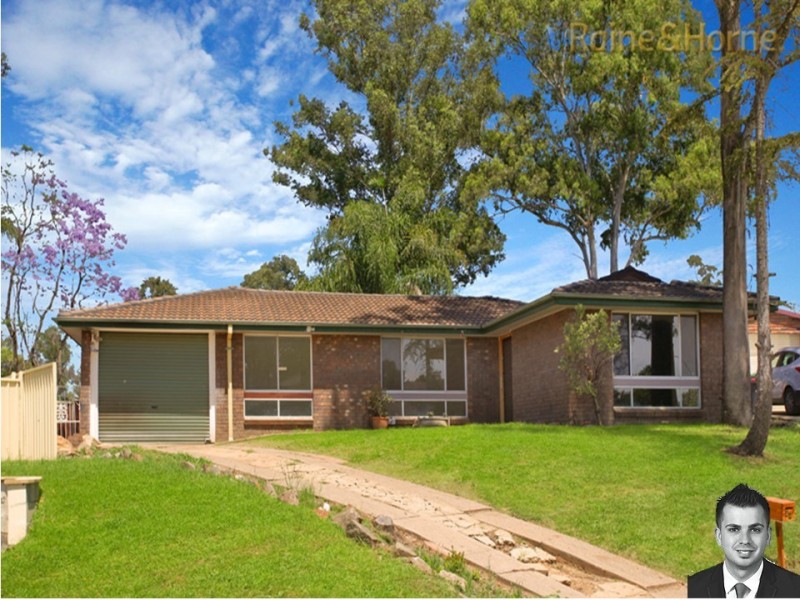 44 Valleyview Crescent, Werrington Downs NSW 2747