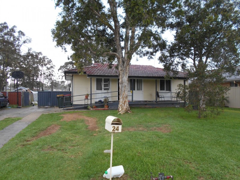 24 Resolution Avenue, Willmot NSW 2770