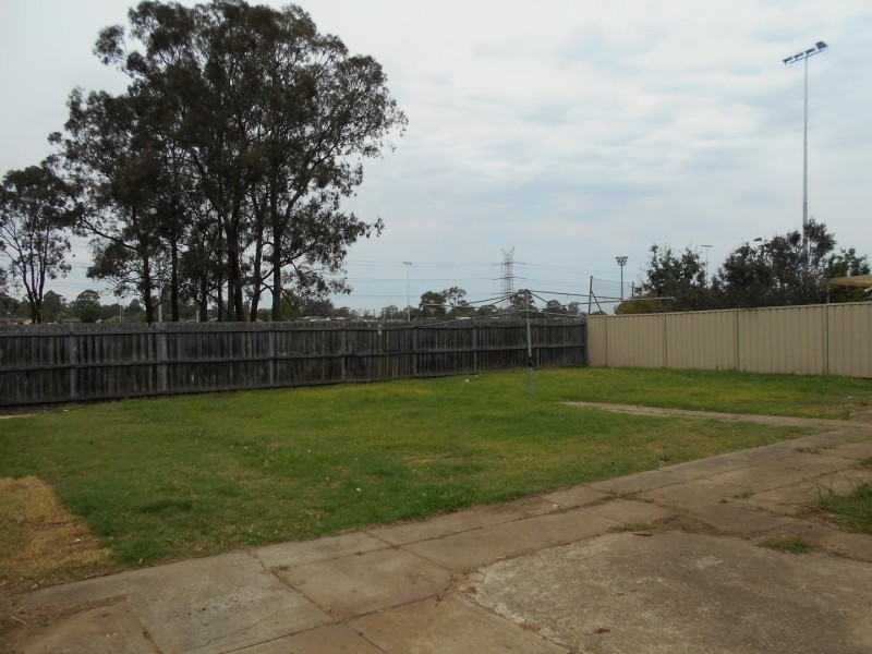 24 Resolution Avenue, Willmot NSW 2770