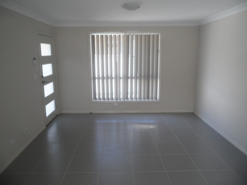 2/60 Brisbane Street, Oxley Park NSW 2760