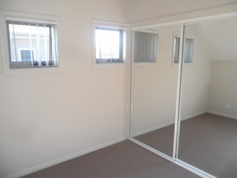 2/60 Brisbane Street, Oxley Park NSW 2760