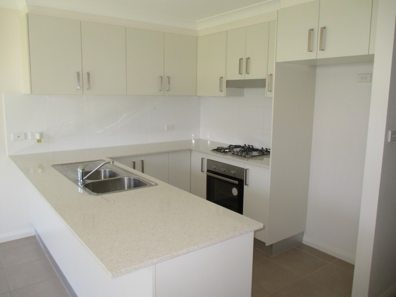 12 Stawell Street, Ropes Crossing NSW 2760