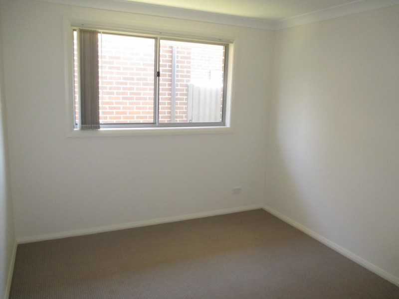 12 Stawell Street, Ropes Crossing NSW 2760