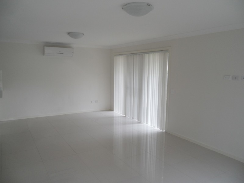 2/24 Brisbane Street, Oxley Park NSW 2760