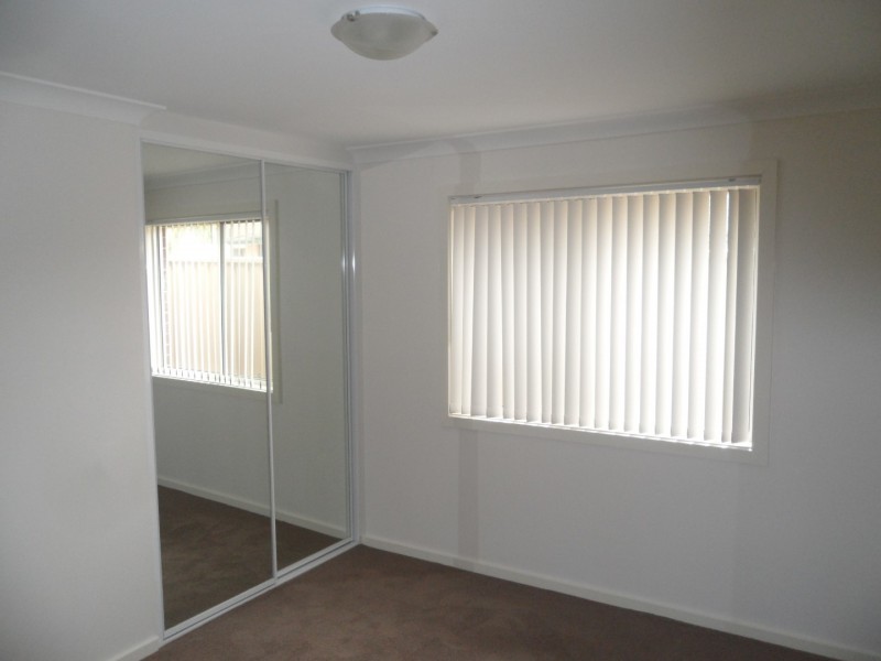 2/24 Brisbane Street, Oxley Park NSW 2760