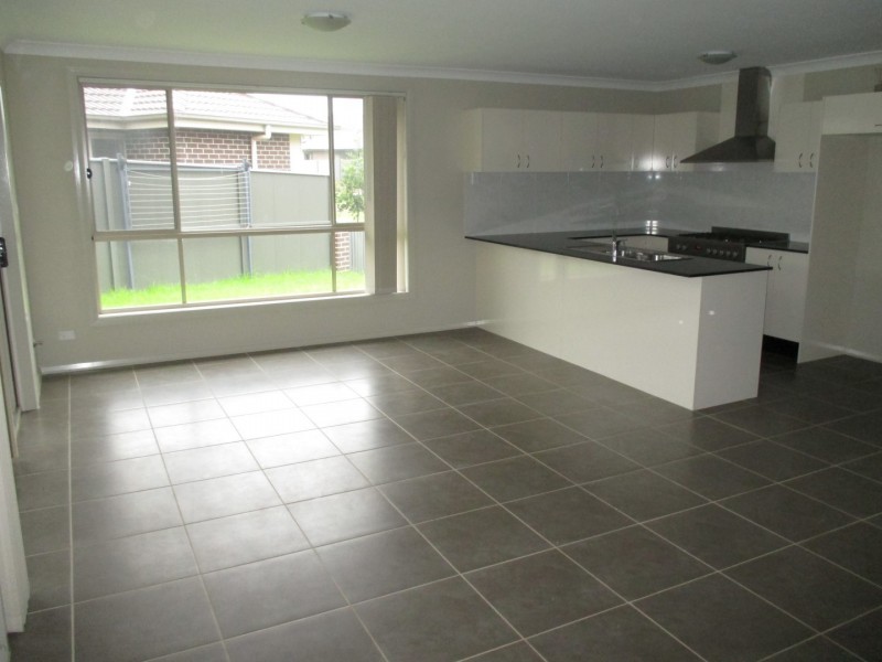 15 Fenner Place, Ropes Crossing NSW 2760