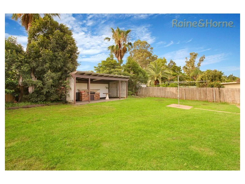 23 Endeavour Avenue, St Clair NSW 2759