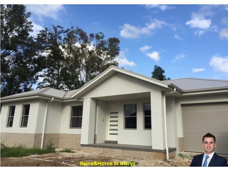 2/11 Inglis Avenue, St Marys NSW 2760