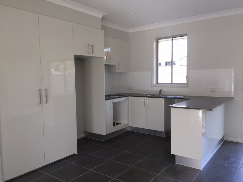 2/11 Inglis Avenue, St Marys NSW 2760