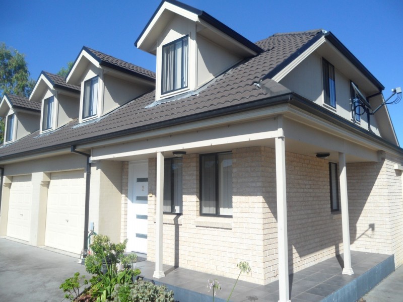 2/15 Braddon Street, Oxley Park NSW 2760