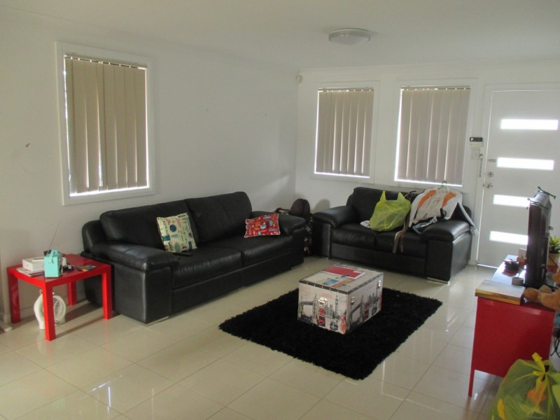 2/15 Braddon Street, Oxley Park NSW 2760