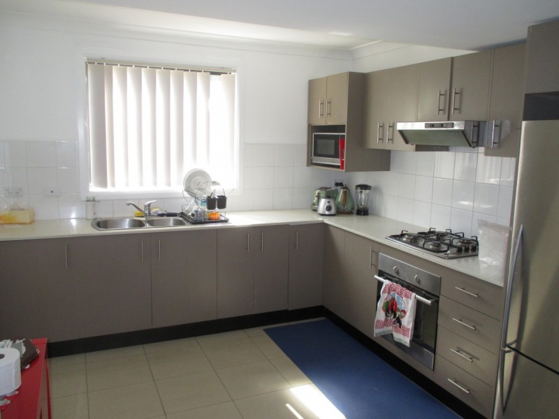 2/15 Braddon Street, Oxley Park NSW 2760