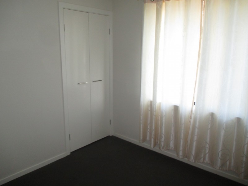 8A Dunlop Avenue, Ropes Crossing NSW 2760